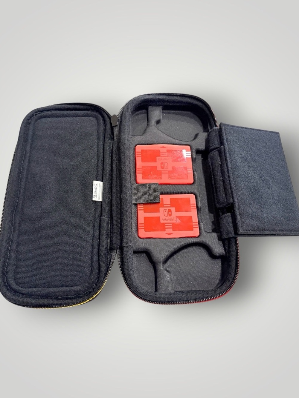 Nintendo Switch Travel Case - Picture 4 of 5